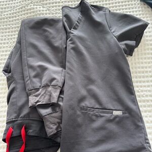 Figs scrubs